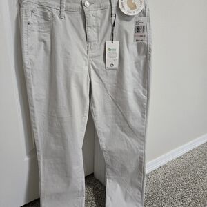 Women Curve Appeal Tummy Tucking Technology Tan Jeggings. Size 10 NWT